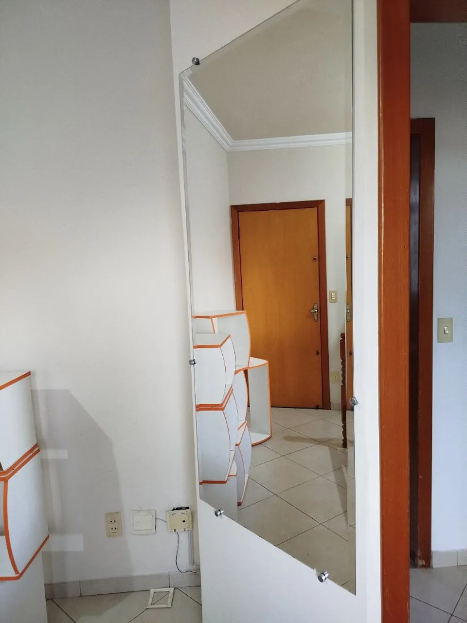 Espelho de corpo inteiro