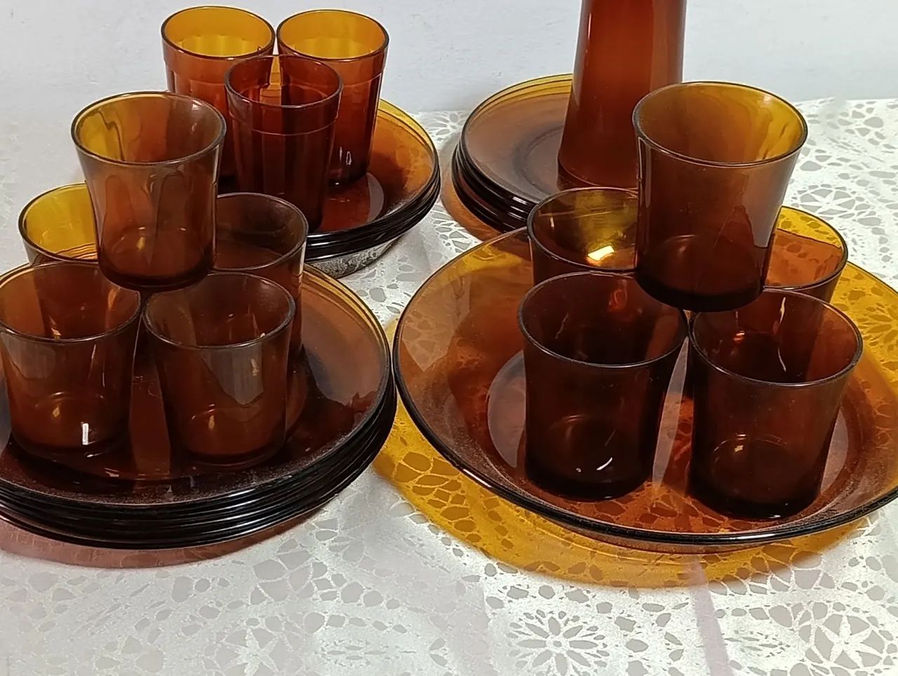 Conjunto de copos e pratos âmbar - Foto 3