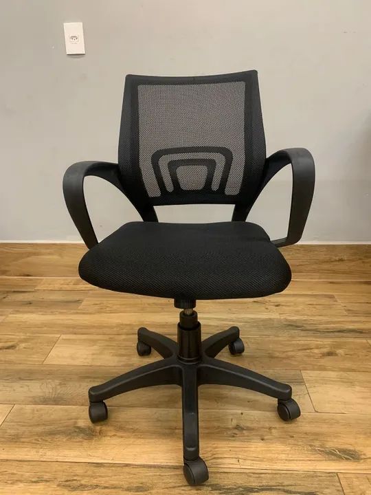 Cadeira de escritório Santiago Preta - Usada (várias unidades disponíveis) - Foto 4