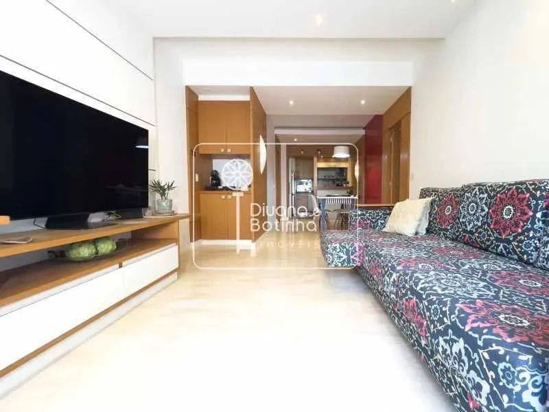 Lindo 2 quartos reformado em São Conrado