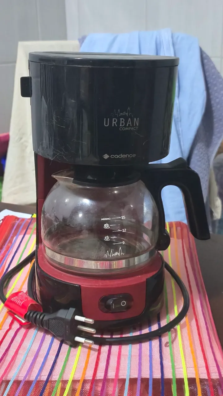Cafeteira Elétrica Cadence Urban Compact