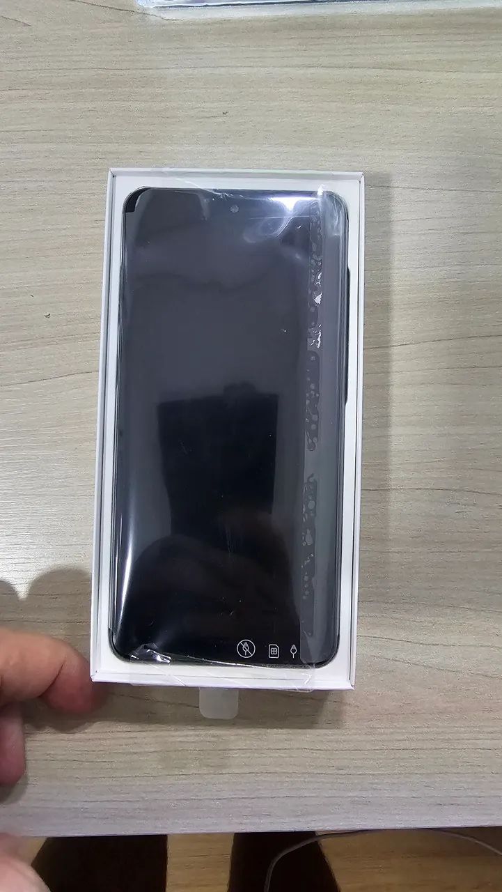 Samsung Galaxy S21 FE 128GB - NOVO, Lacrado com Plásticos ainda!<br> - Foto 2