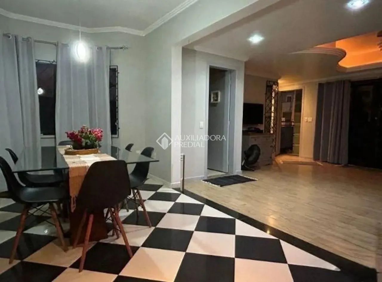 Casa de 186,98m² à venda no bairro Carianos - Florianópolis - Foto 3