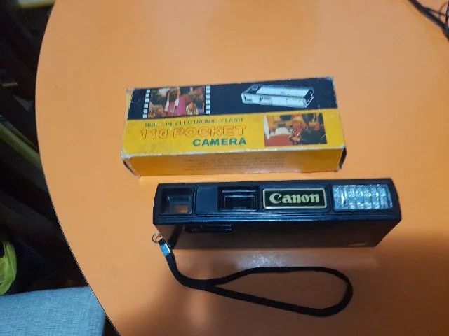 Câmera Canon 901, compacta, com flash eletrônico, sem teste, leia a descrição 