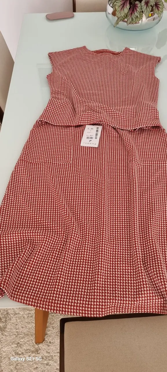 Vestido Vermelho com Estampa