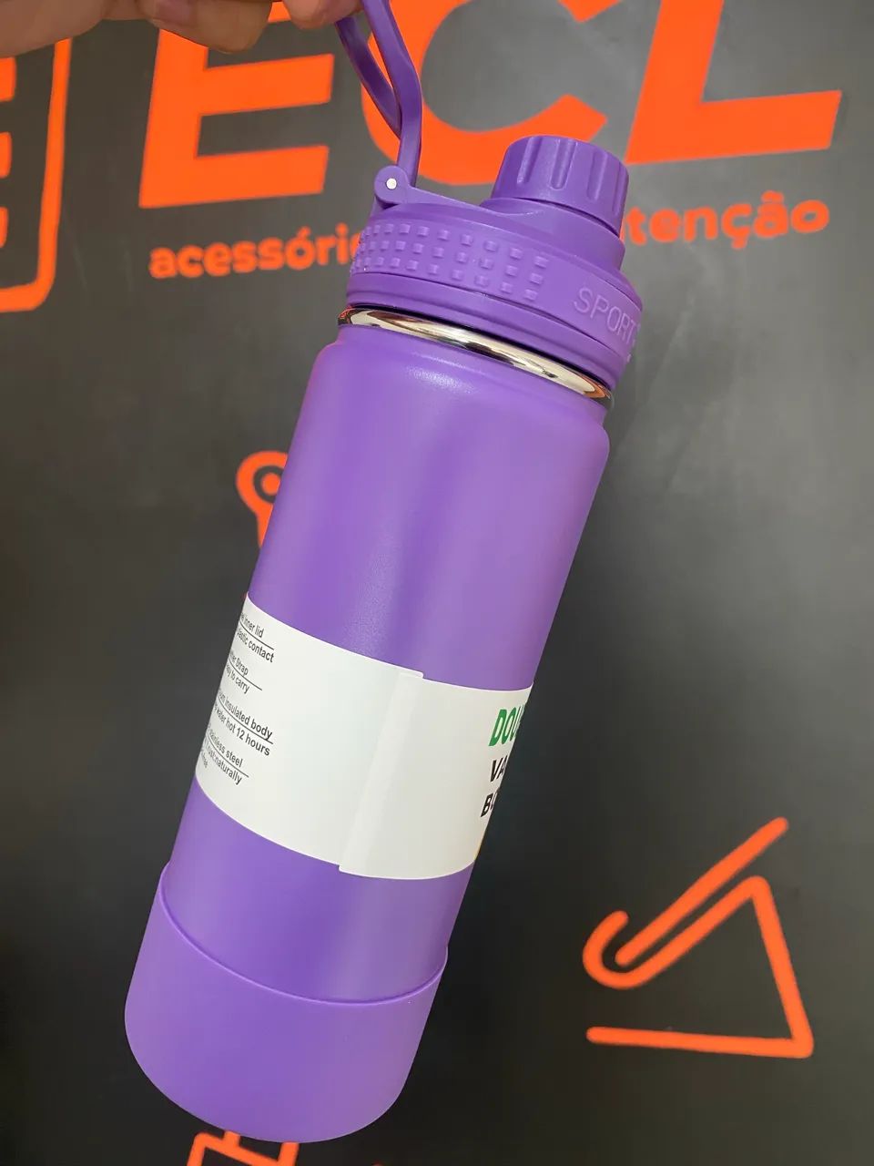 Garrafa térmica lilás 540ml com proteção  - Foto 4