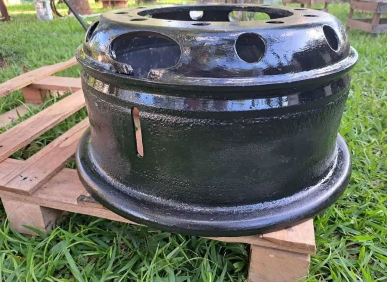 Rodas de ferro aro 20, 10 furos, Mercedes Benz, c/câmara. - Foto 3