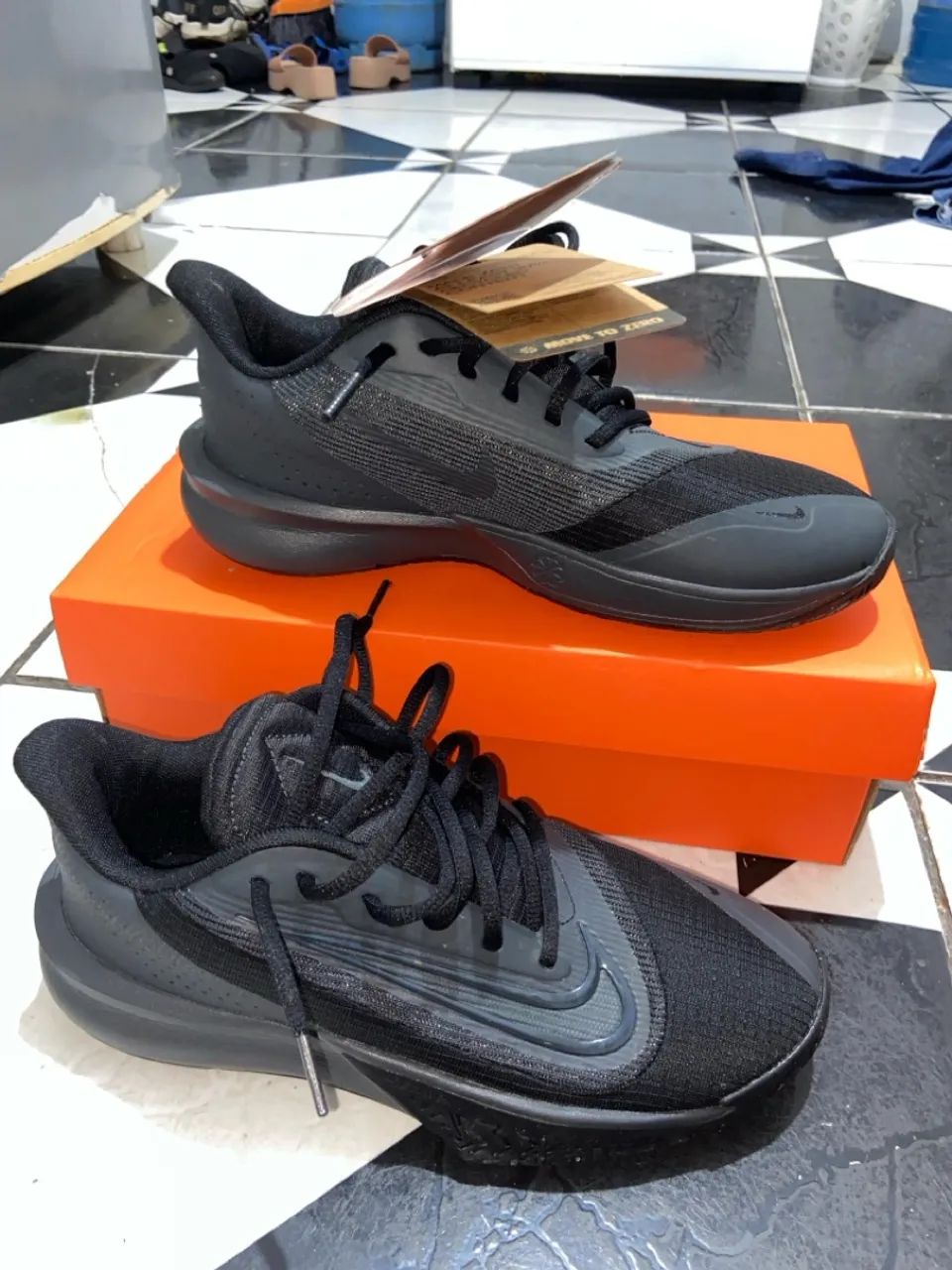 Tênis de Basquete Nike Precision 7, tam:38, NOVO E SEM USO 