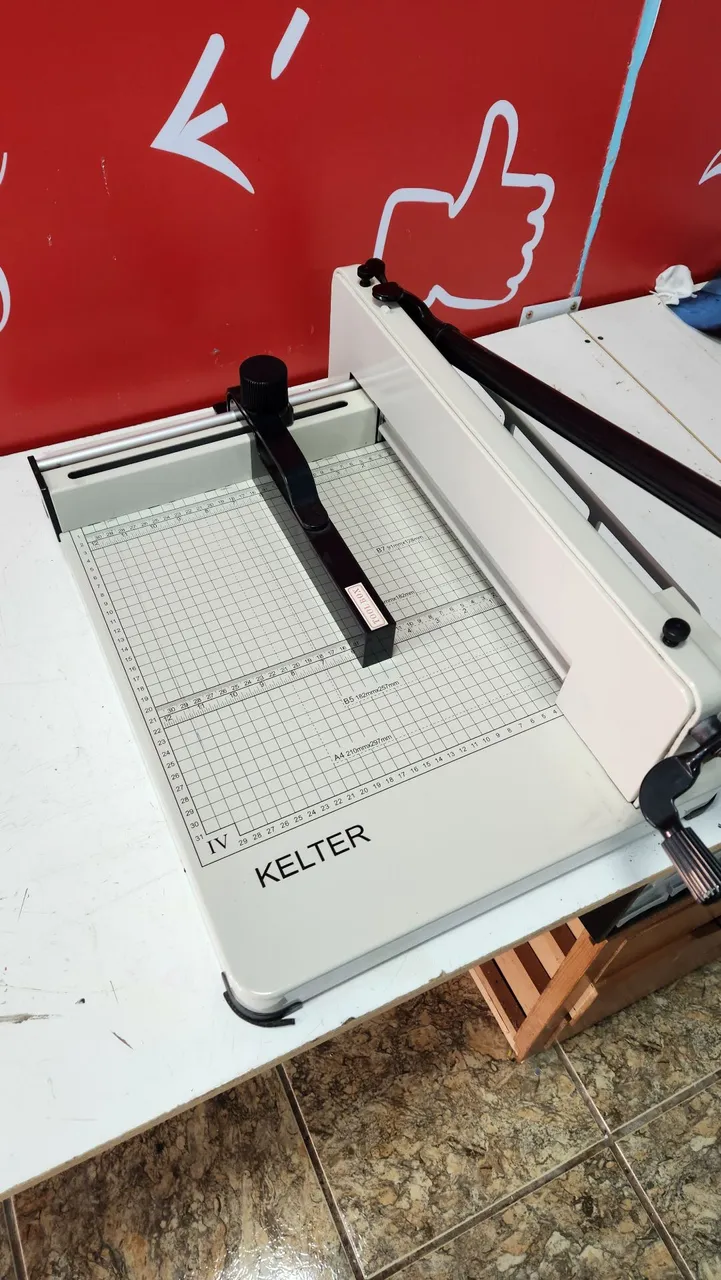 Guilhotina Semi Industrial A4 Kelter Kg302