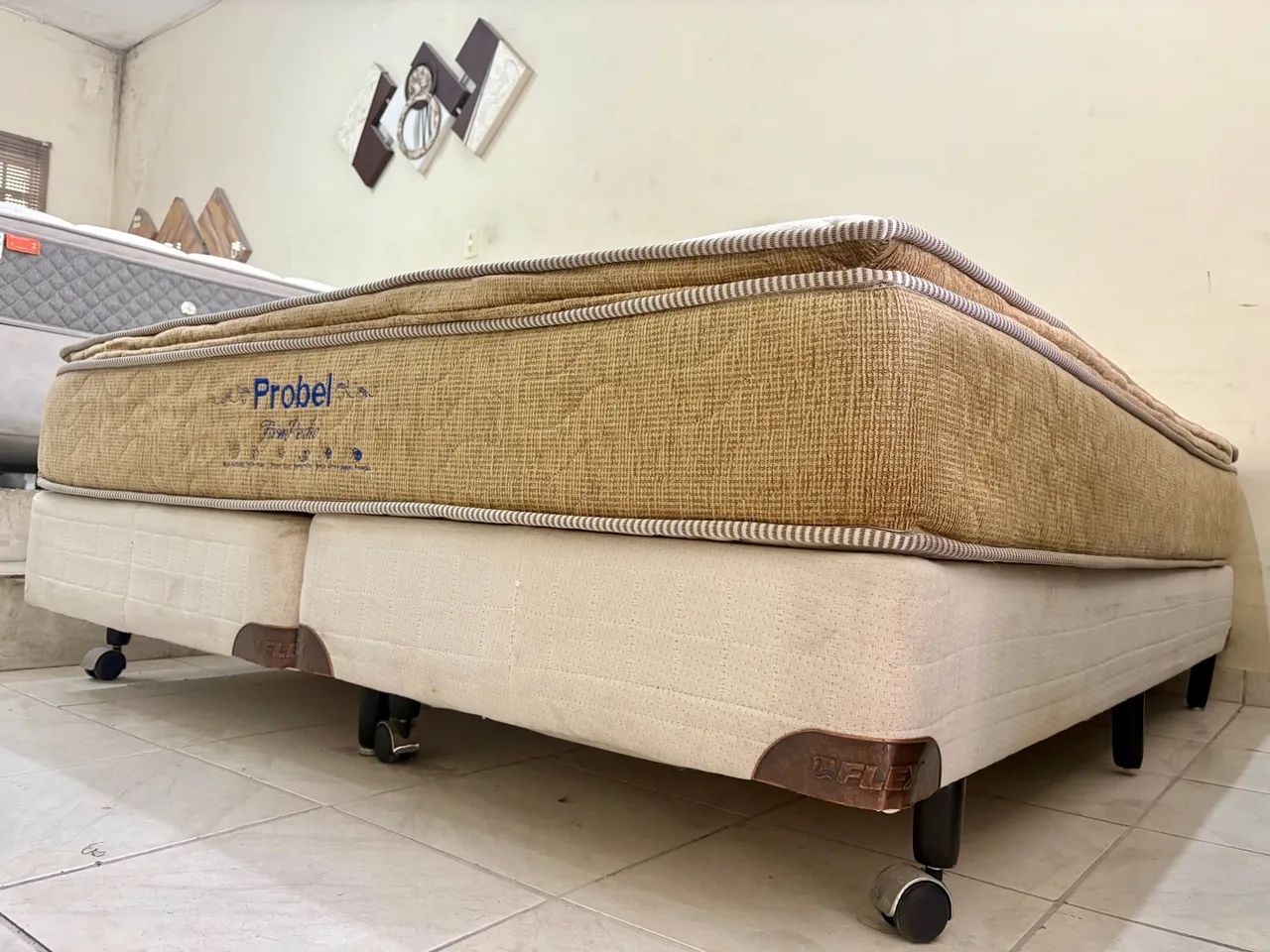 Cama box de casal Queen , cama Queen size  - Foto 4