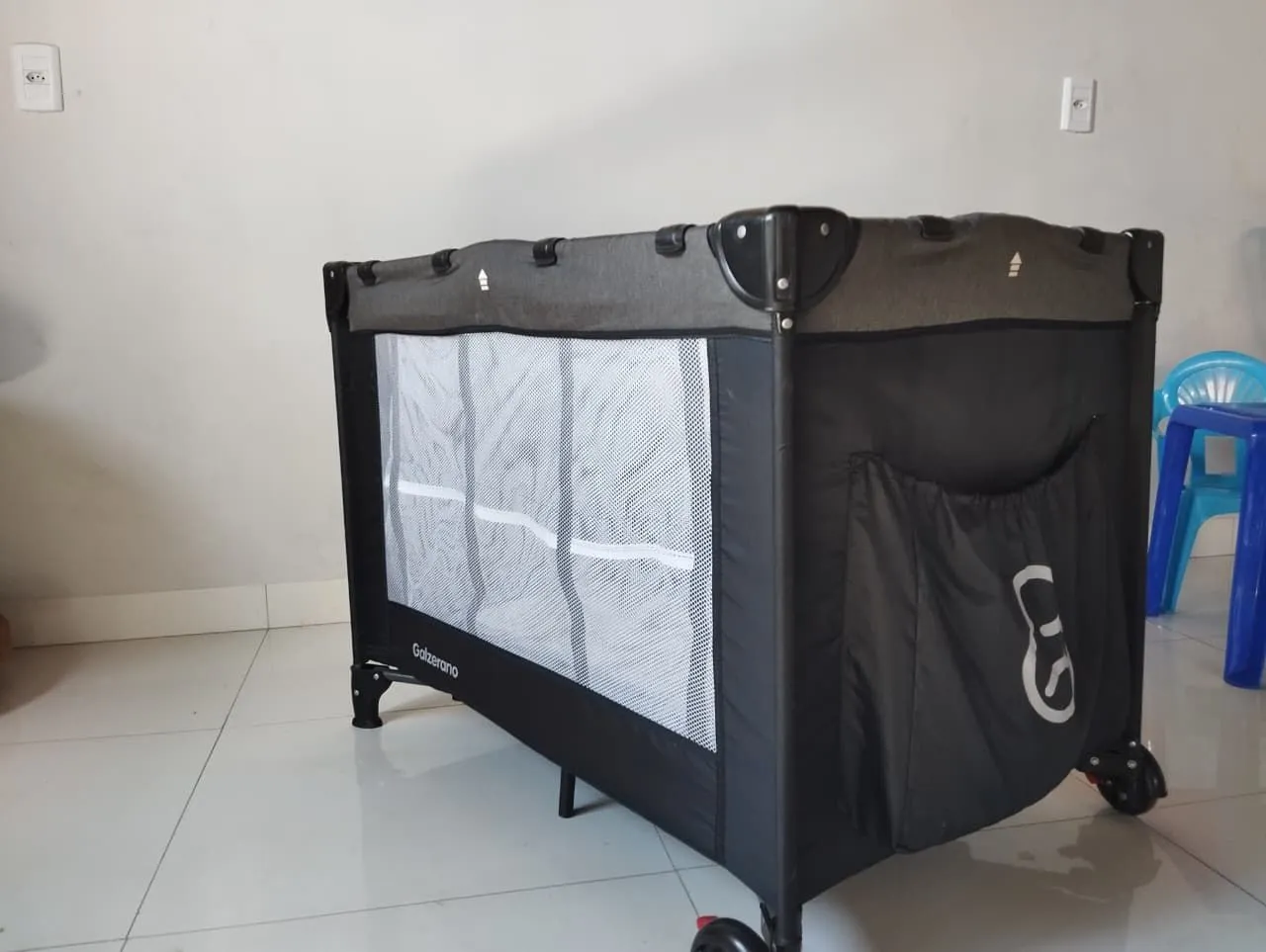 Berço e Bebê Conforto Semi Novo