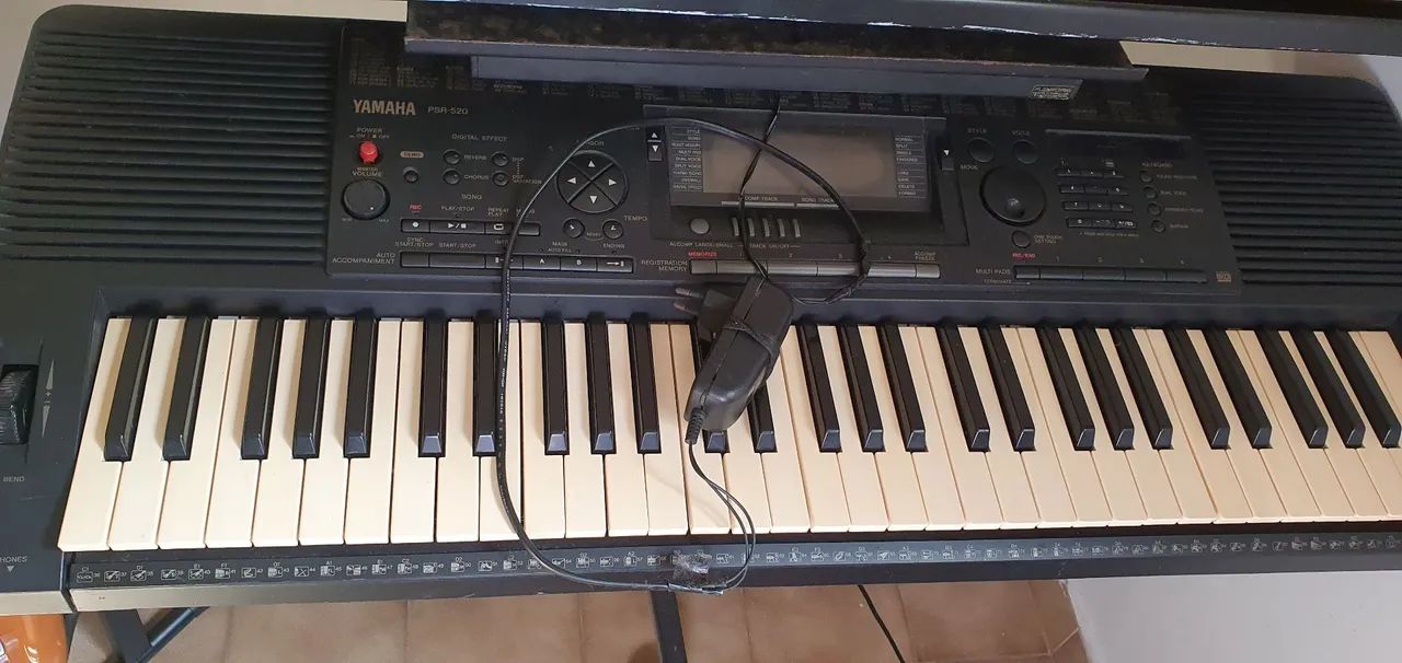 Teclado Yamaha PSR-520