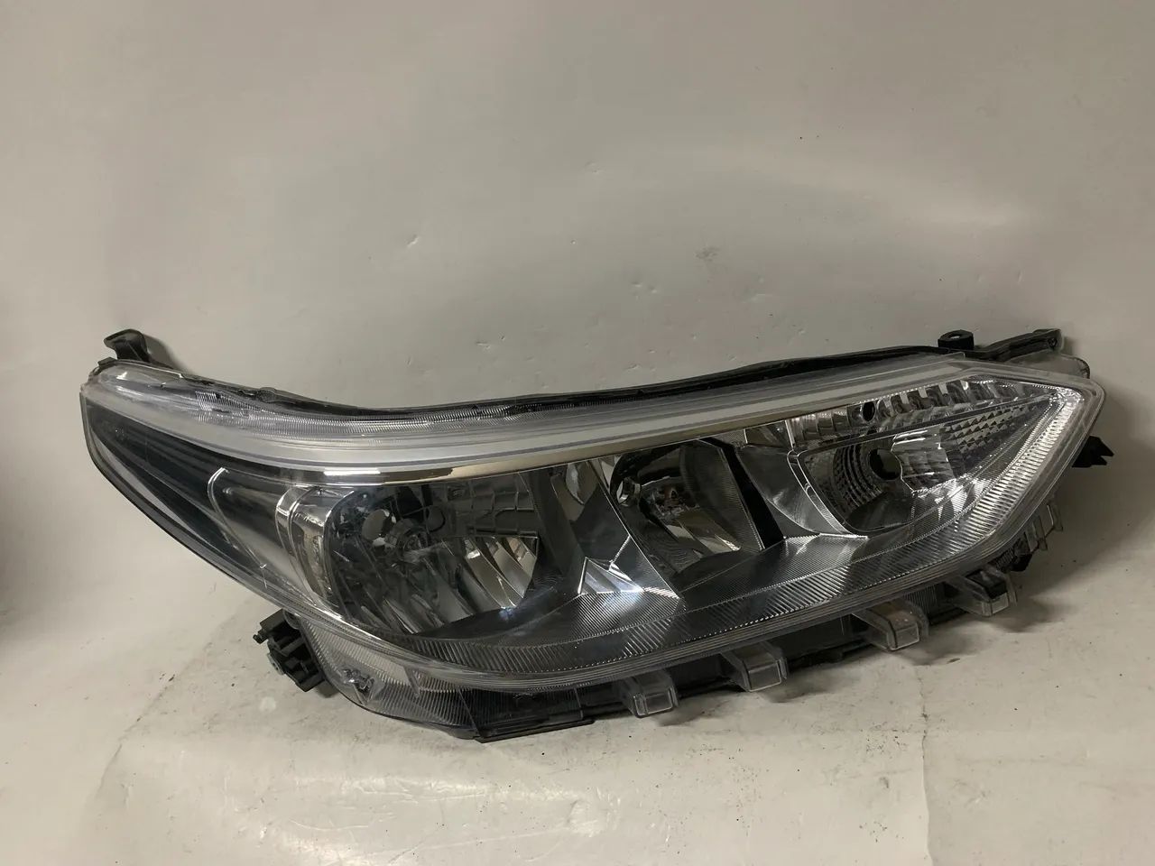 Farol Yaris Cromado elétrico  - Foto 2