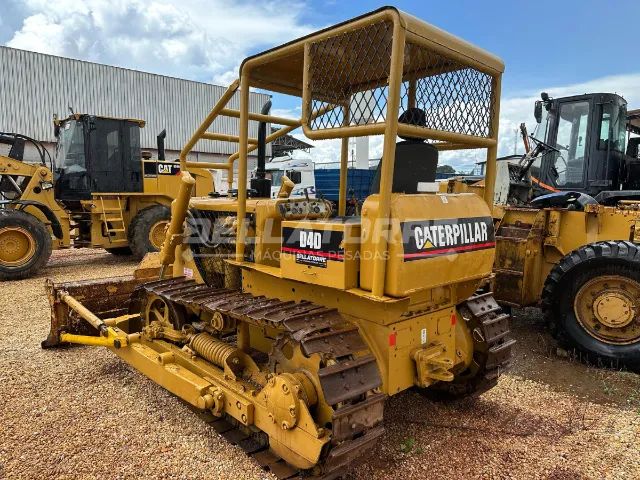 Trator de Esteira Caterpillar D4D 1984 - Revisado e Pronto para o Trabalho - Foto 3