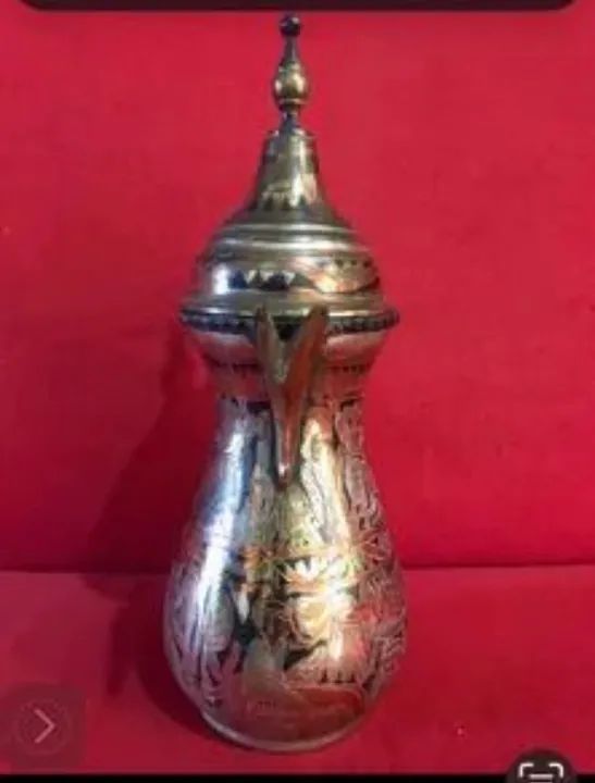 Bule de Metal antigo com Desenho Egípcios - Foto 2