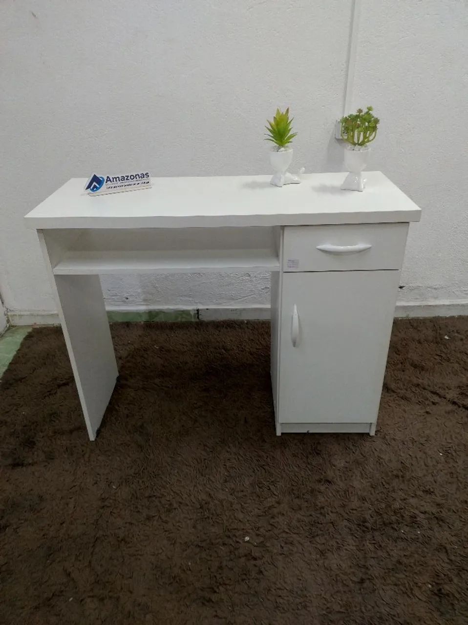 Mesa para Manicure - Porta e Gaveta 