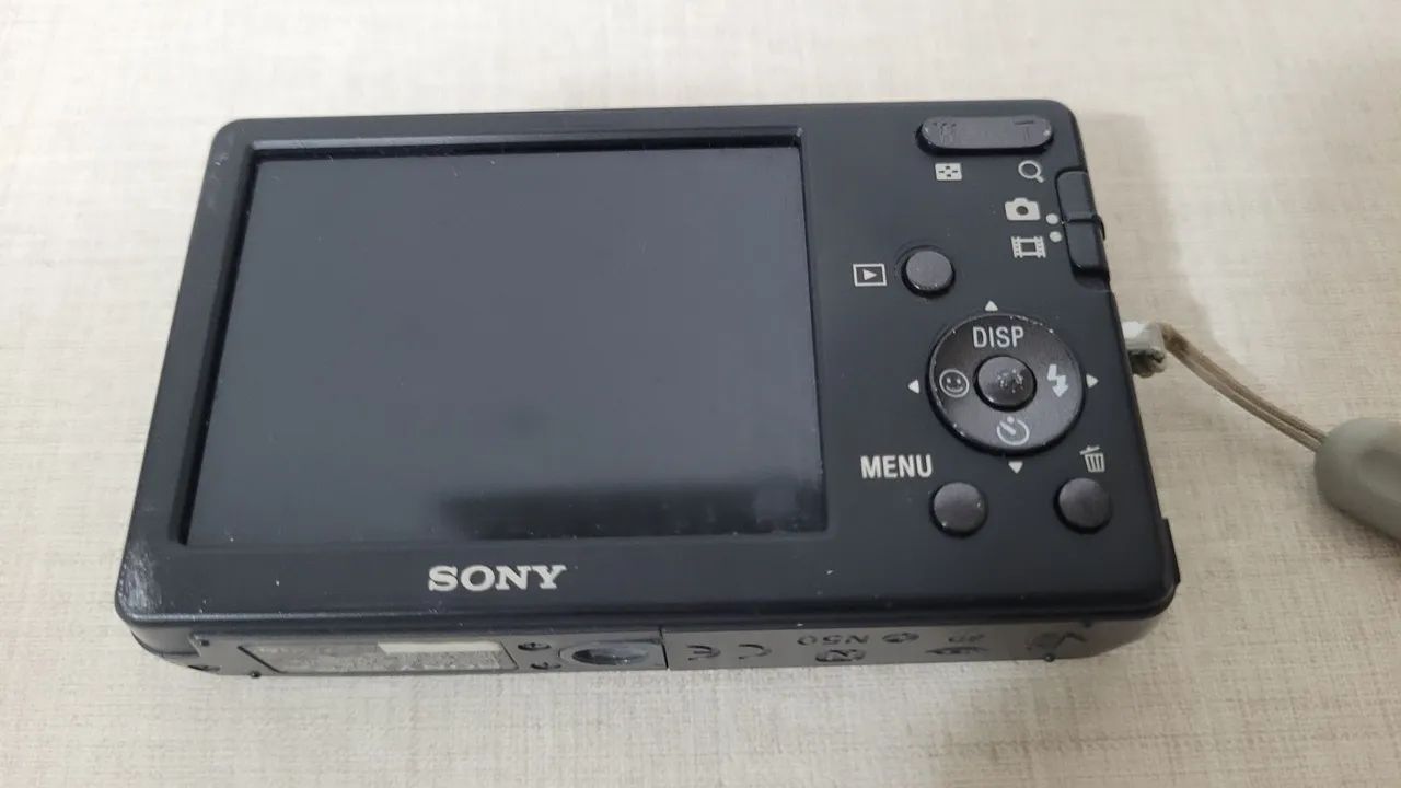 Máquina Fotográfica Sony Cyber-shot 64520778398850121
