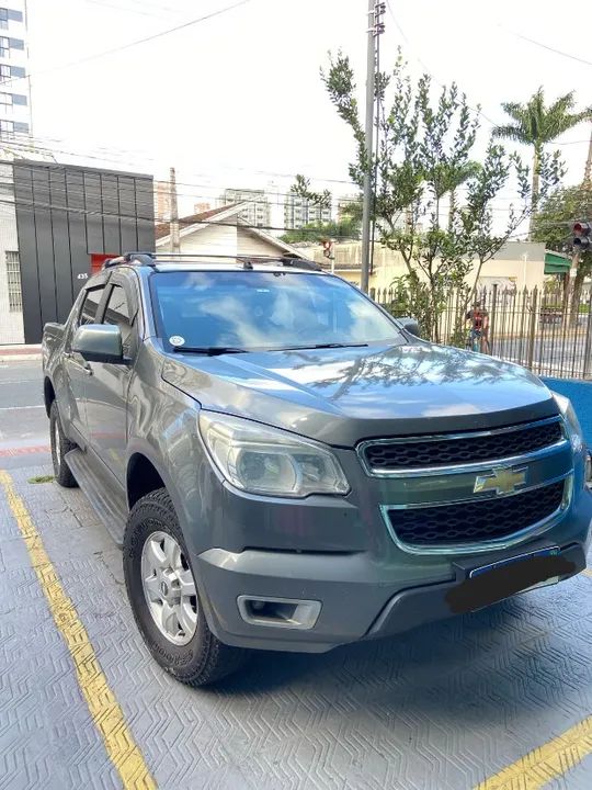 S10 camioneta bem cuidada 