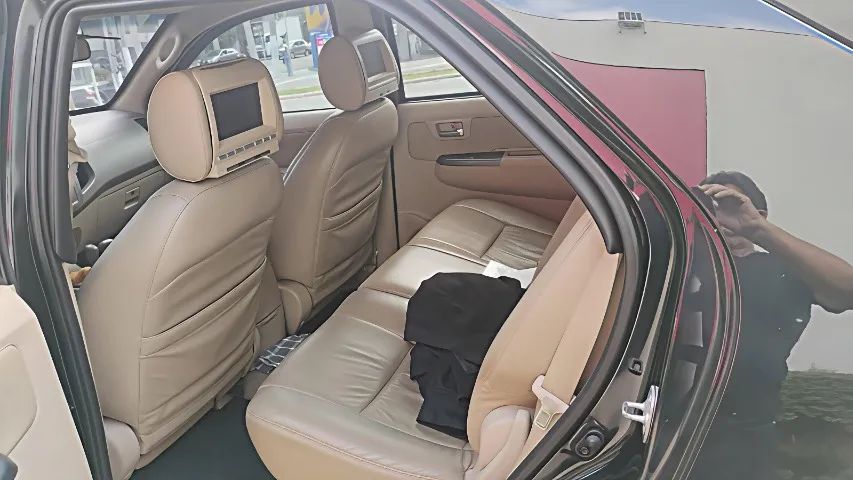 Toyota Hilux SW4 SRV D4-d 4X4 3.0 TDI Dies. AUT 2006 - Foto 8