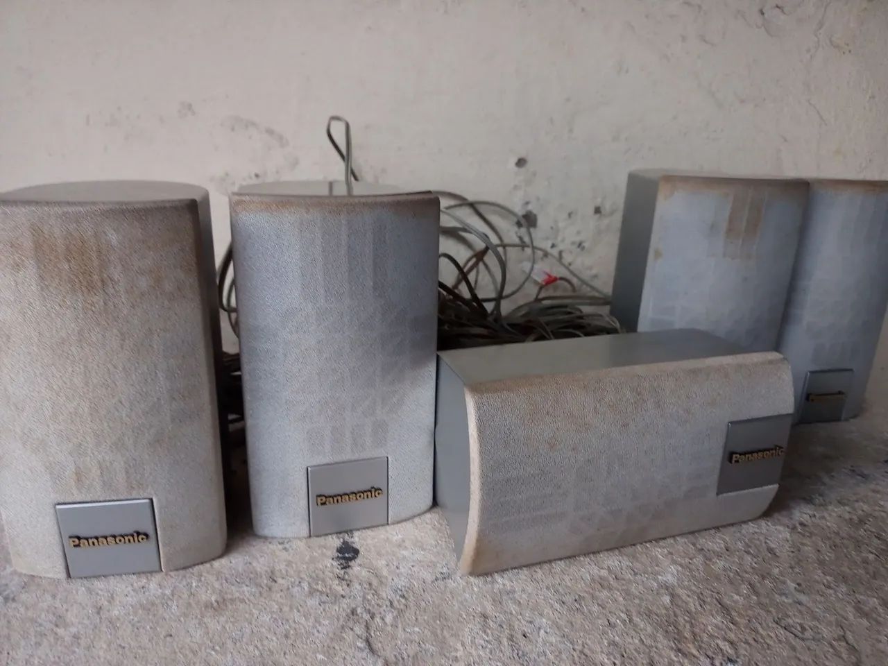 Caixinhas de Som Panasonic SBHT80 home theater  - Foto 5