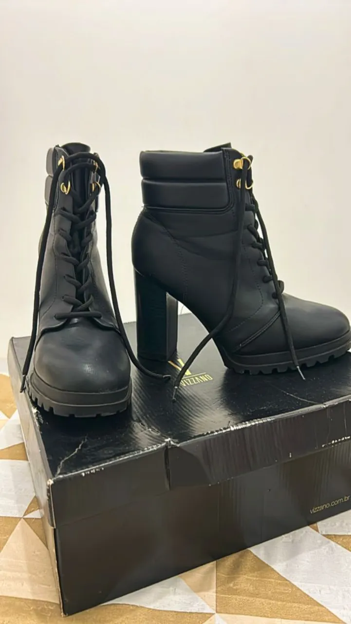 Bota Feminina Preta Vizzano Salto Alto