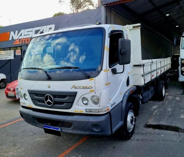 MB 815 Accelo 4x2 - 2022 (Baixa Km) - Foto 2