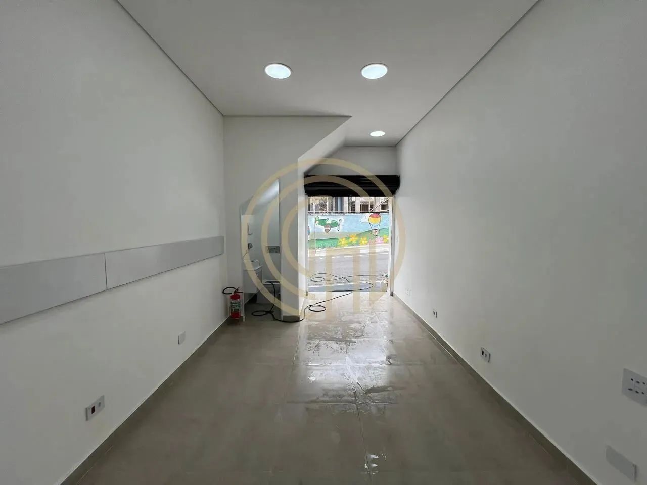 Sala comercial com mezanino  21 m², pronta para uso! - Foto 4
