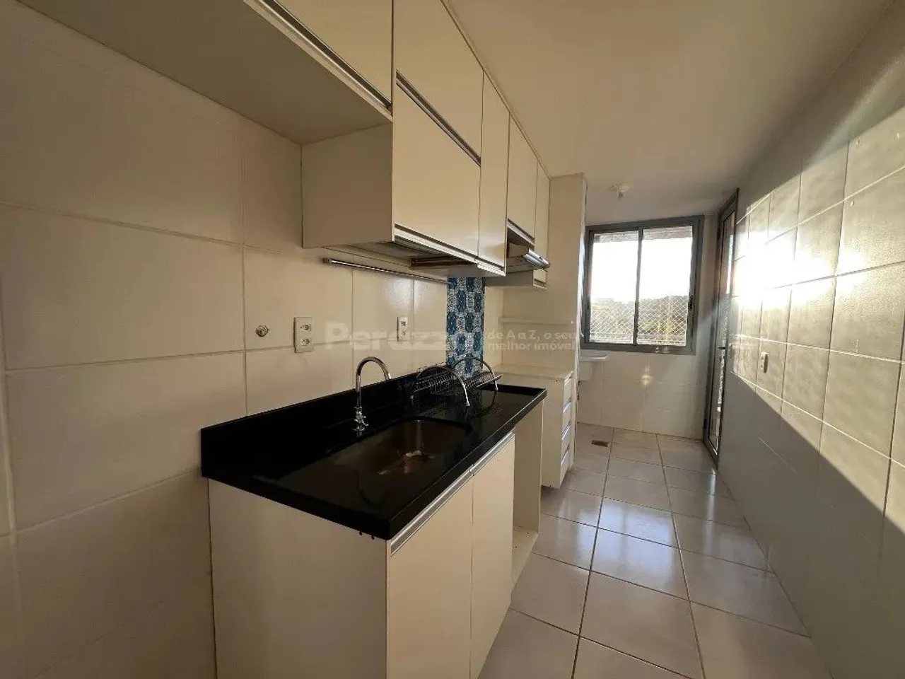 Excelente Apartamento no Alphaville I por R$2.700,00.
