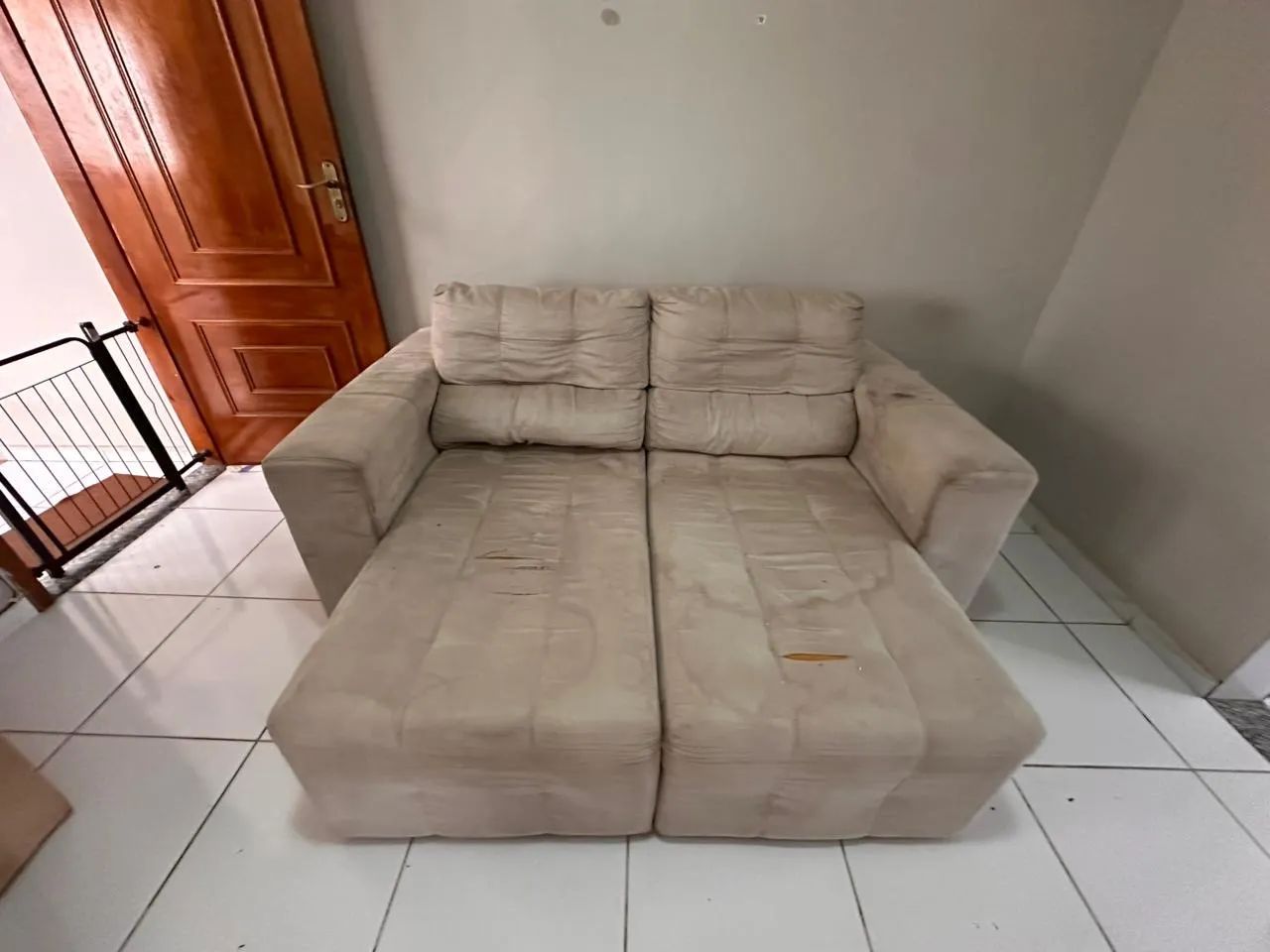 Sofá Retrátil e Reclinável Bege  - Foto 3