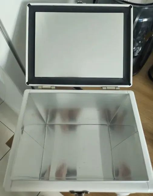 Cooler/Caixa Térmica Corona 15l em Metal - Foto 3