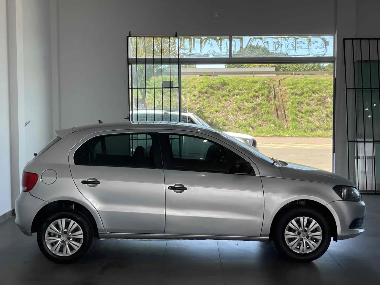 Volkswagen Gol 2015 1.0 mi trendline 8v flex 4p manual - Foto 5