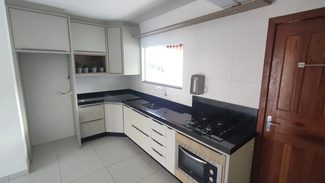 SOBRADO SEMI MOBILIADO PARA LOCAÇÃO 2 QUARTOS BELA VISTA, PALHOÇA/SC
