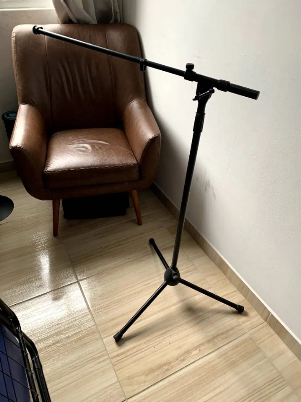 Pedestal para Microfone Tripé Girafa Aço 