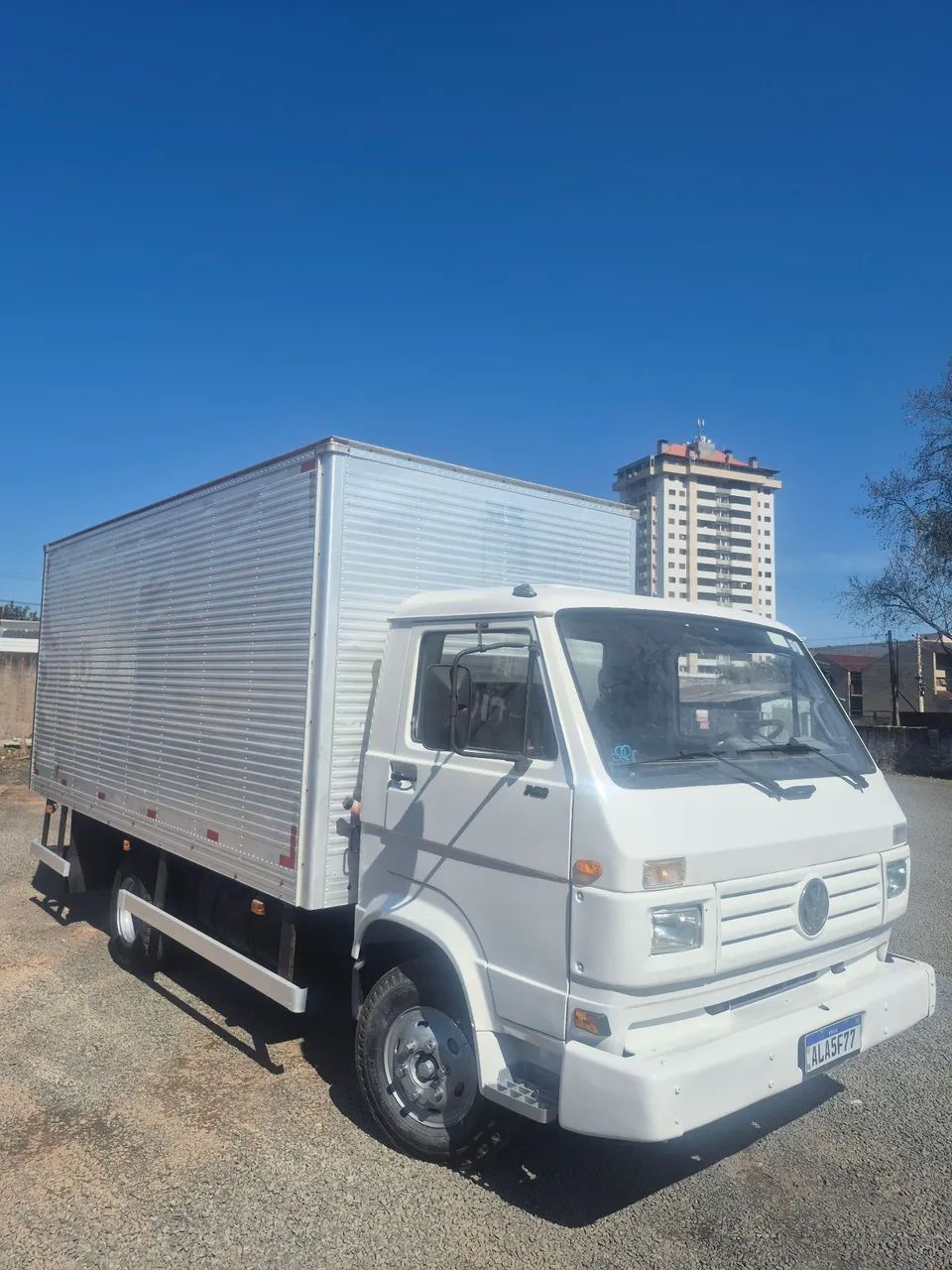 Caminhão Volkswagen 7.100 - Foto 4