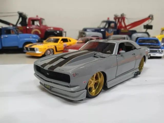 Miniatura Camaro Ss Z28 1968 1/24 Maisto #2e04