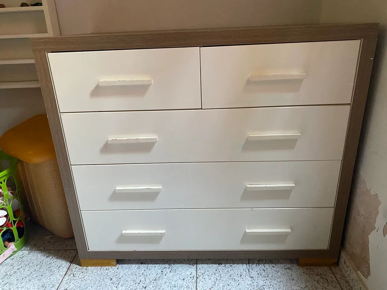 Dresser64308567680642122