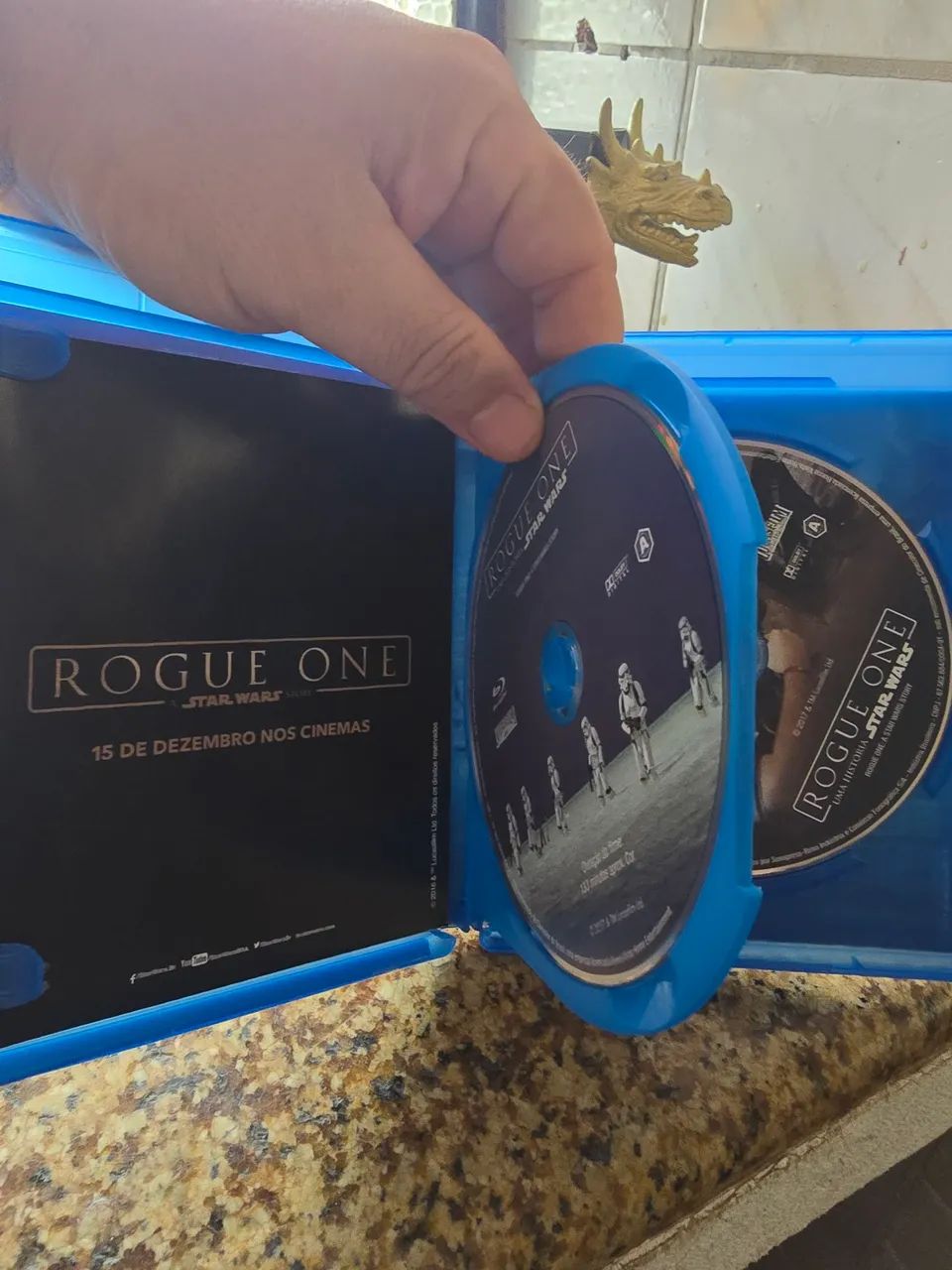 Blu-Ray Rogue One: Uma História Star Wars (DUPLO) - Foto 2