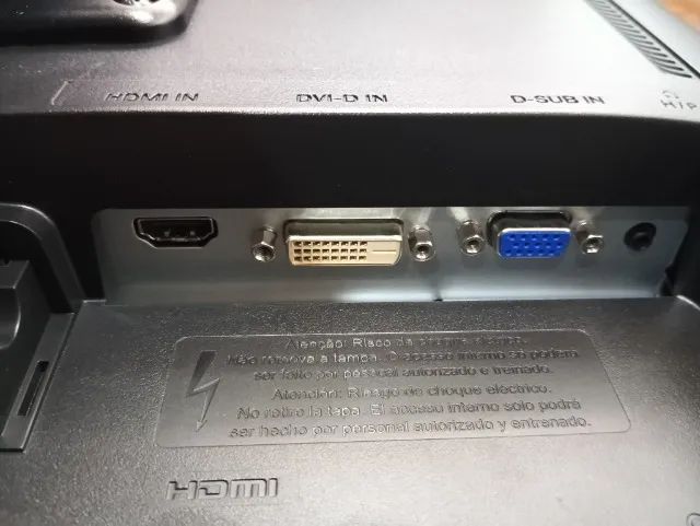 Torro monitor positivo 22 polegadas led saídas VGA DVI HDMI em perfeito funcionamento acom - Foto 5
