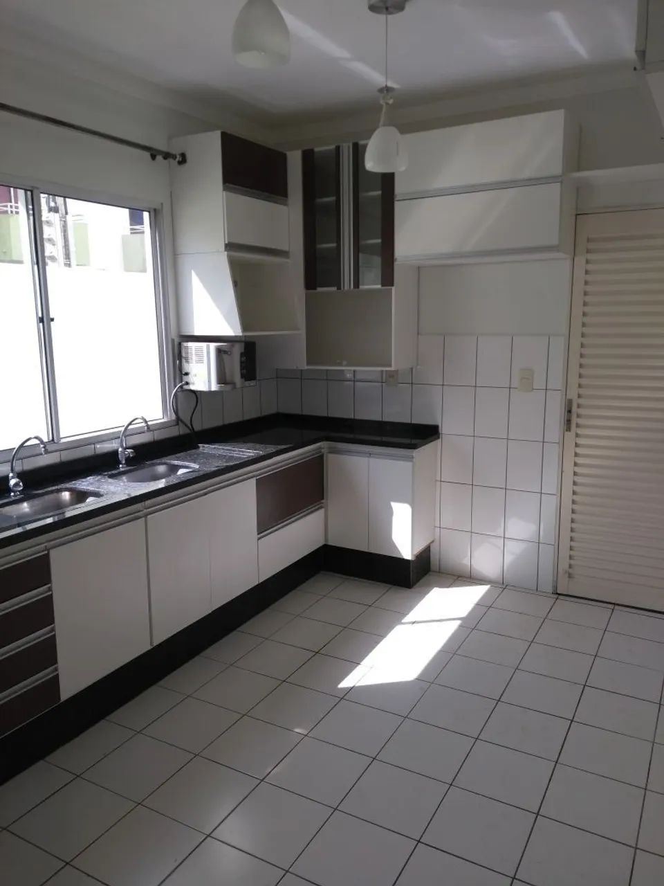 Vende-se sobrado com 3/4 no Condomínio Mason Vert em Cuiabá MT  - Foto 2