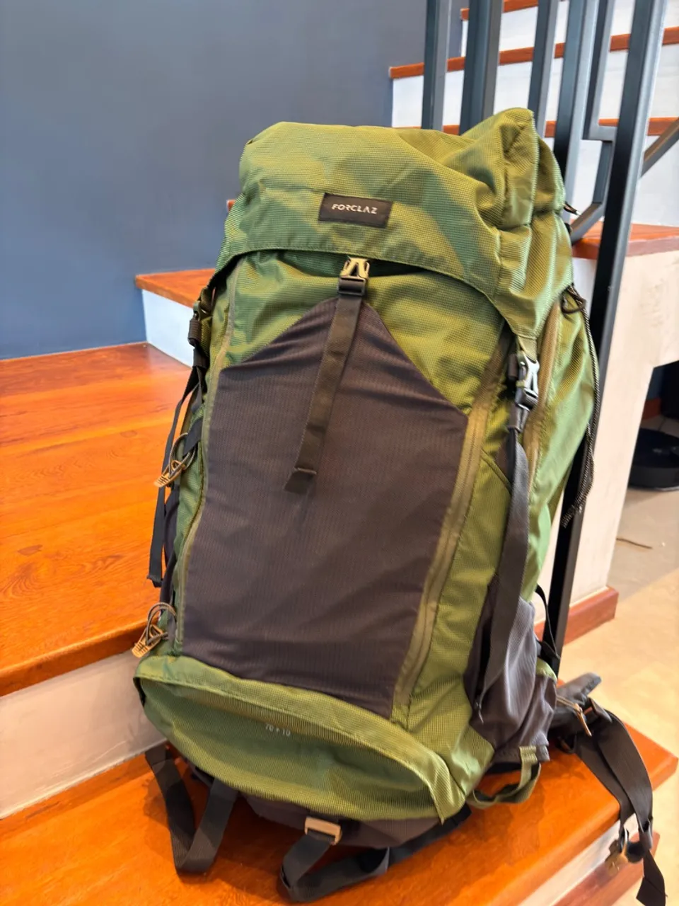 Mochila Forclaz 70L + 10L para Camping e Trilha
