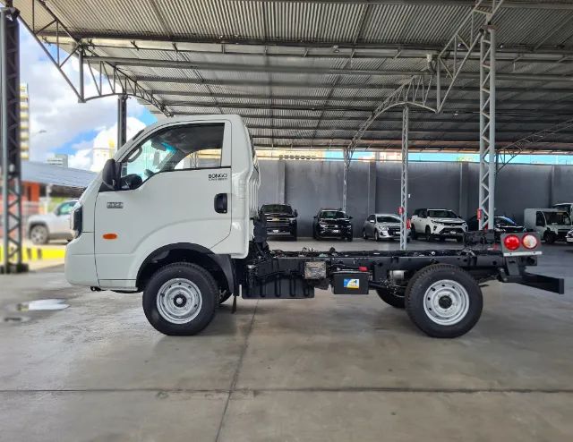 Kia Motors Bongo K-2500 2.5 4X4 TB Diesel 2026 - Foto 4