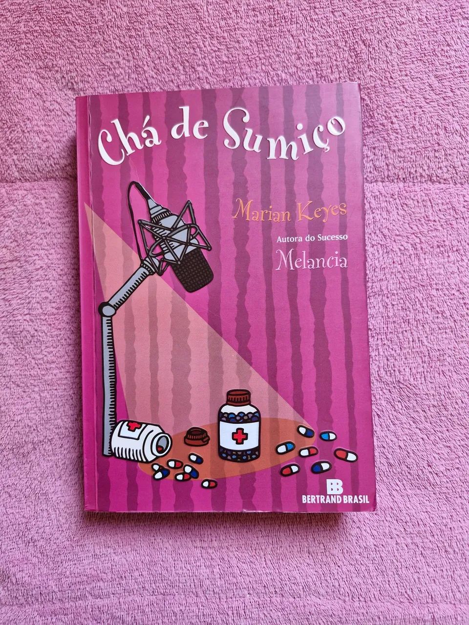 Livro Chá de Sumiço - Marian Keyes