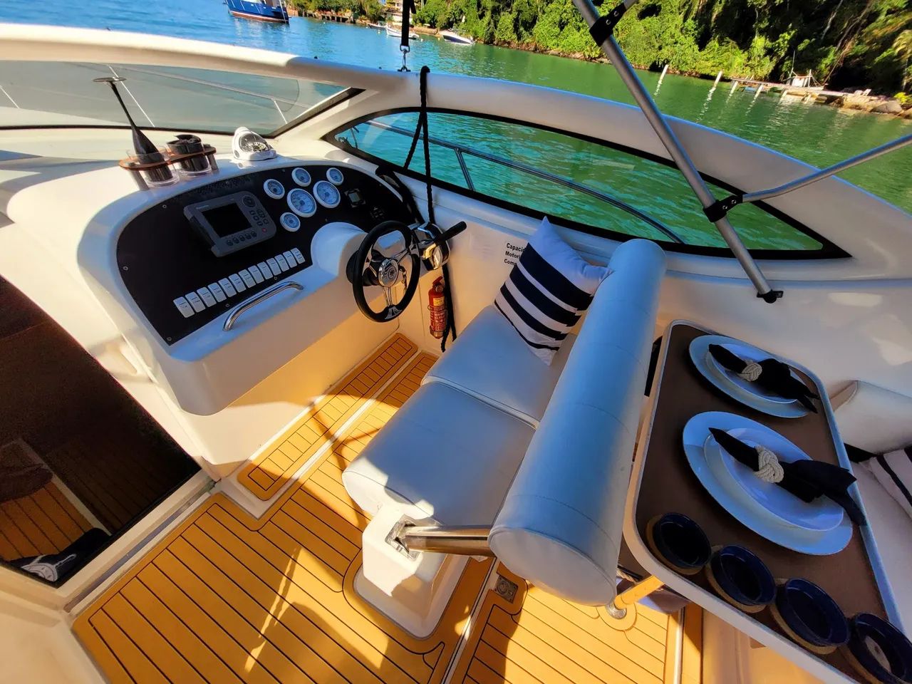Lancha 29 pés Casco Real Modelo Class Apenas 350 horas - Foto 5