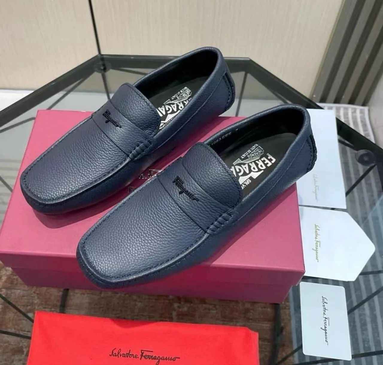 Sapato Mocassim Valentino Garavani , Hermes , Ferragamo - Foto 3