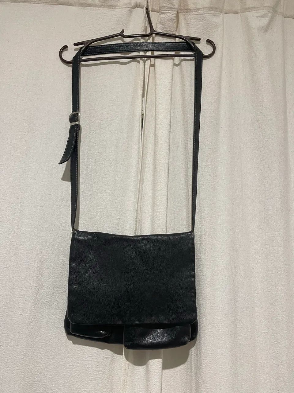 Bolsa preta de couro - Foto 3