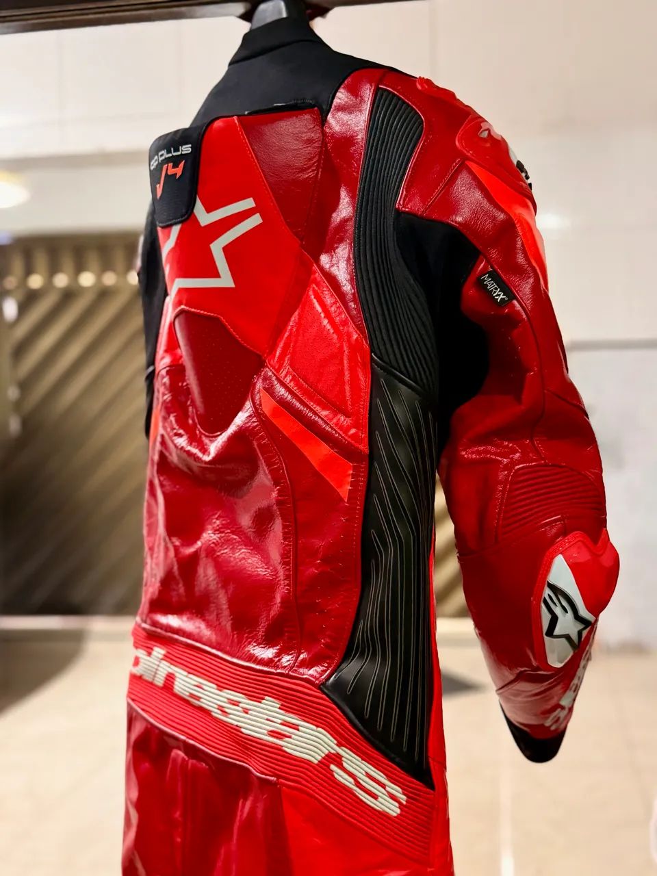Macacão Alpinestars tamanho 52 - Peças para motos - Candeias
