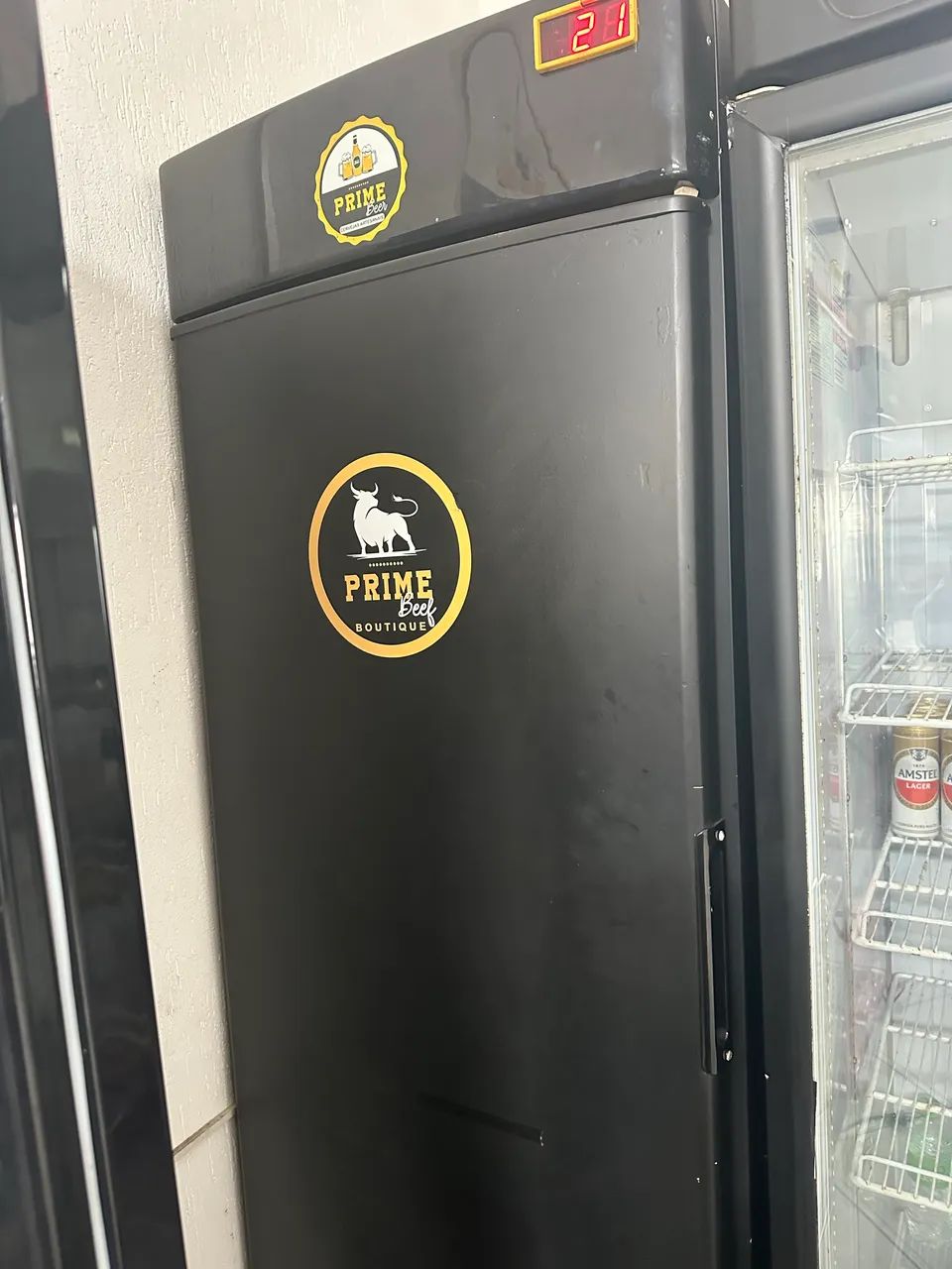 Cervejeira vertical 
