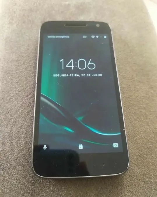 Celular moto G4 play 