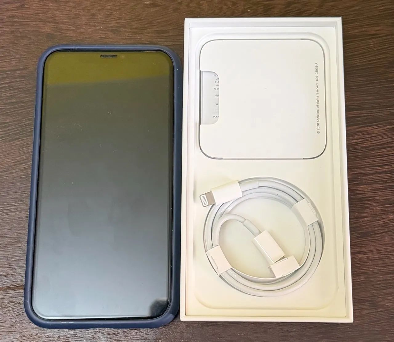 iPhone 11  - 64GB - usado - Foto 3