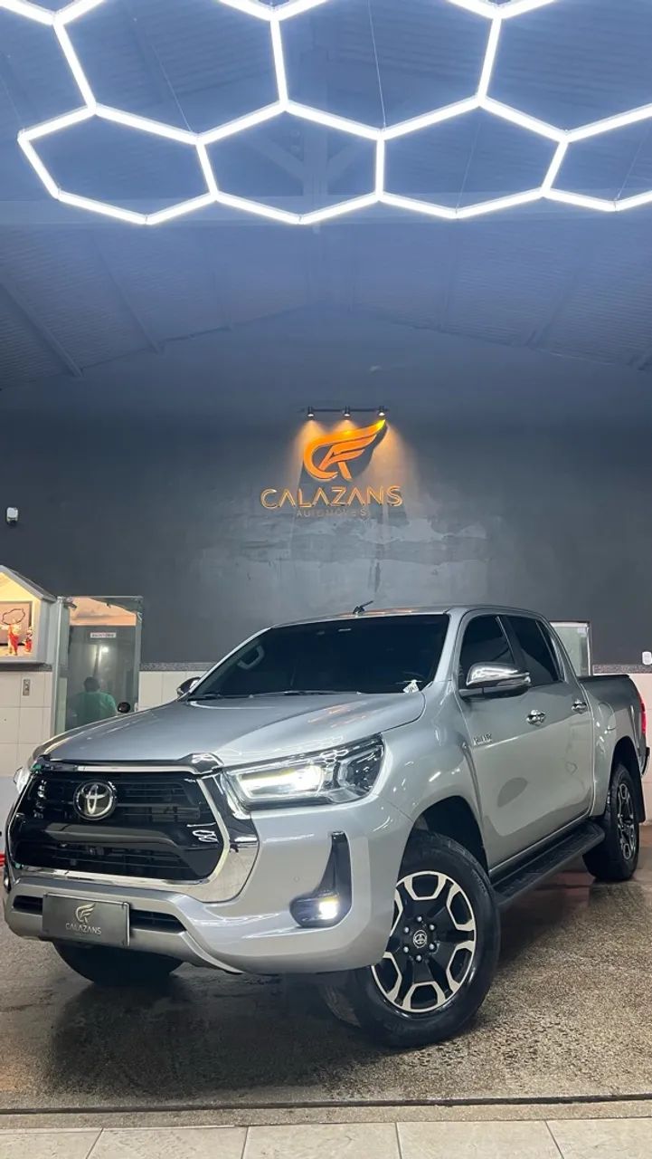 Toyota Hilux CD 4X4 2.8 DIESEL AUT. 2023